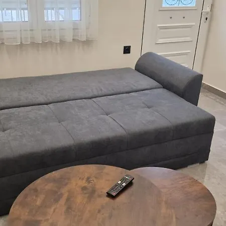 Lazidis Apartmán *