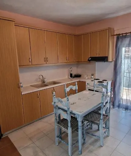 Lazidis Apartman Políhrono